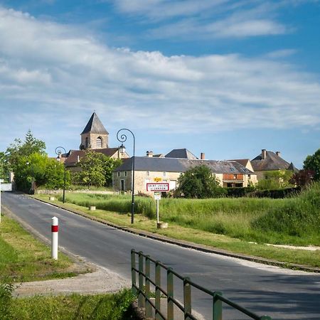 Gîte le Noyer - l'Ancien Vignoble Saint-Julien-de-Lampon Extérieur photo