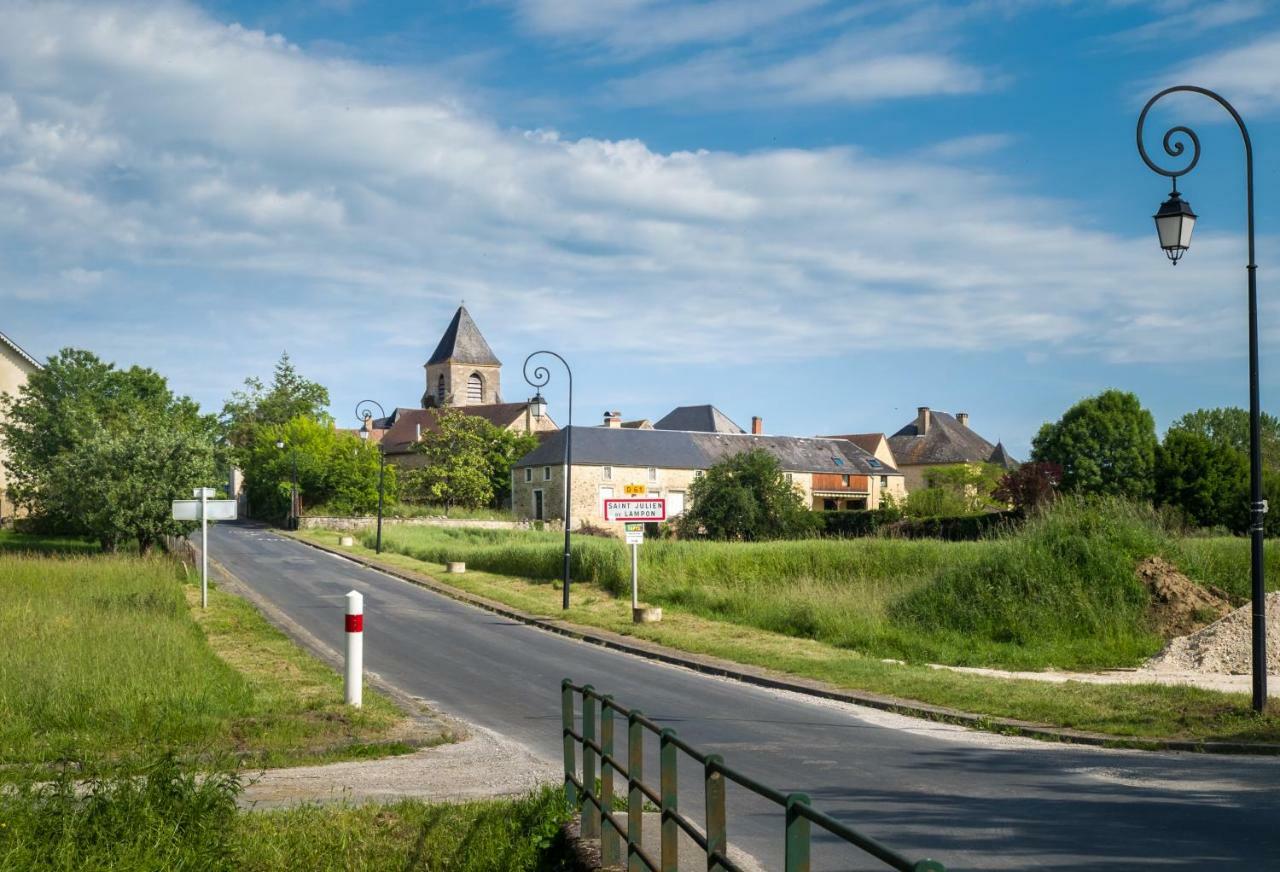 Gîte le Noyer - l'Ancien Vignoble Saint-Julien-de-Lampon Extérieur photo